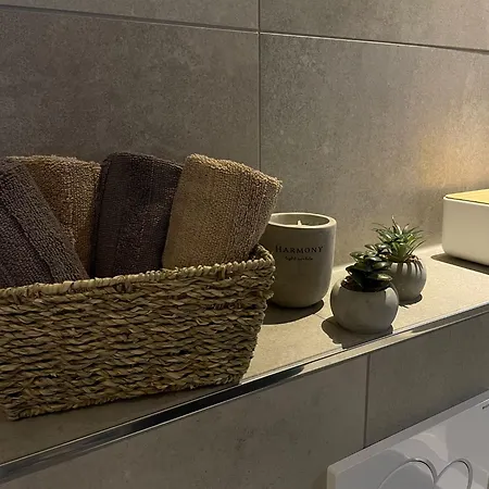 Elya, - Ruhe, Wellness Und Shopping In Perfekter Lage *