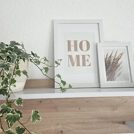 Fewo Elya Mit Garten Ruhig Nahe Wellness Und Shopping 아파트