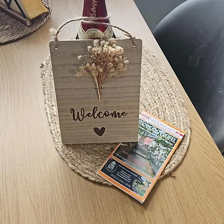 Fewo Elya Mit Garten Ruhig Nahe Wellness Und Shopping 아파트 *