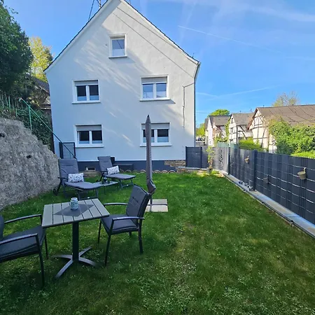 Elya Gartenparadies Nahe Events, Outlet Und Bad Muenstereifel
