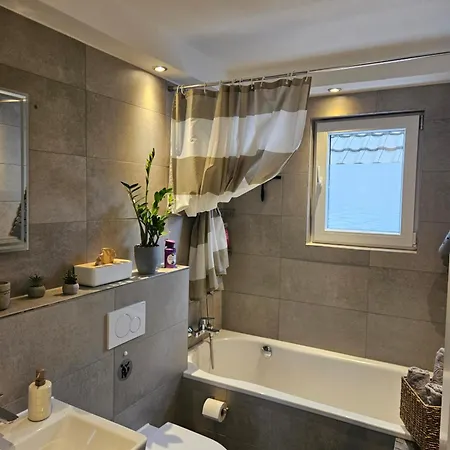 Elya, Privater Garten, Ruhige Lage, Outlet Апартаменты *