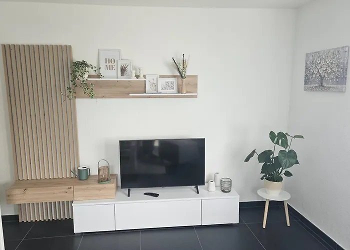 Fewo Elya Mit Garten Ruhig Nahe Wellness Und Shopping 바트 뮌스터아이펠